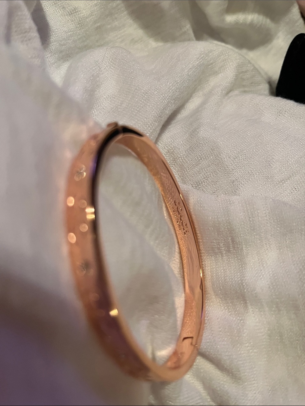 CoachRose Gold Women's Bangle Bracelet - Elegant coach